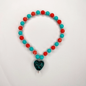 Japa Mala de coral y cuarzo turquesa y punta corazón  de murano
